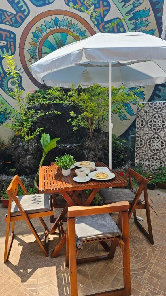 Alto Hostel Mexico-stad Buitenkant foto